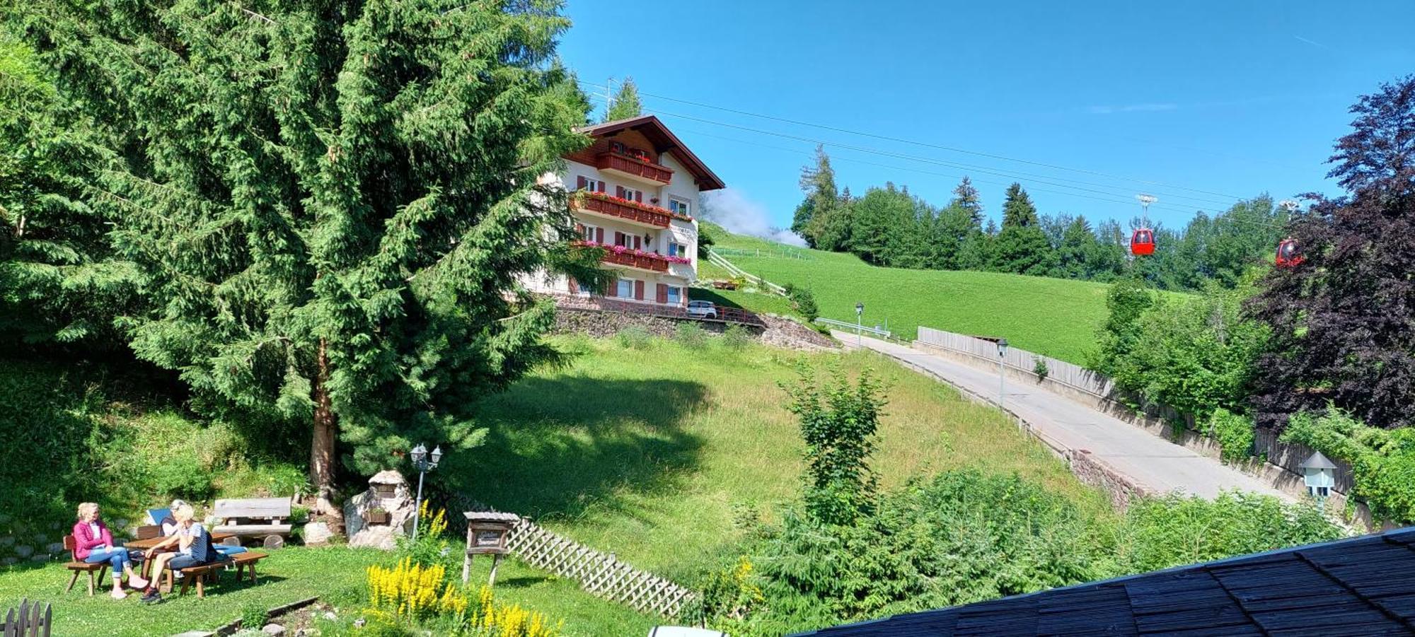 Garni Panoramik Hotel Ortisei Exterior photo